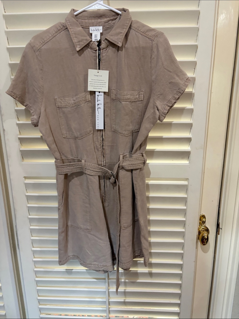Nicola Miller Taupe Utility Short Jumpsuit with Belt and zipper. Size 10